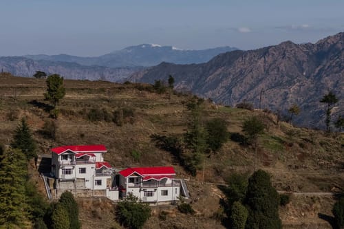Velvet @ Saraiya House – 2 bedroom villa in Shimla, Himachal Pradesh