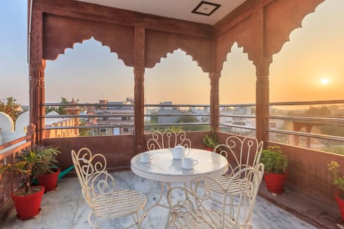 Imperial @ Sunset Escape