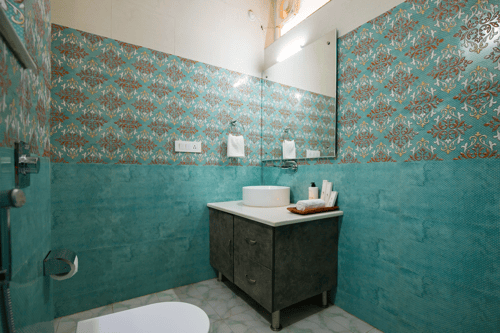 Clouds Nest | 4-BHK Pet-friendly Retreat With Terrace & Hill Views by Naukuchiatal – 4 bedroom villa in Nainital, Uttarakhand