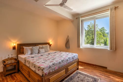 Shamrock Riverfront – 5 bedroom villa in Manali, Himachal pradesh