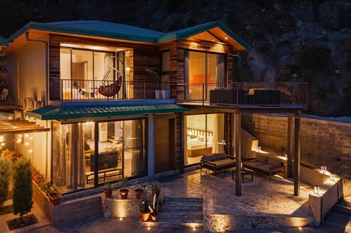 Thelma & Louise  W/ Outdoor Jacuzzi – 6 bedroom villa in Kasauli, Himachal Pradesh