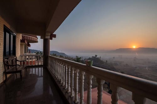 Vista Dazzle – 6 bedroom villa in Karjat, Maharashtra