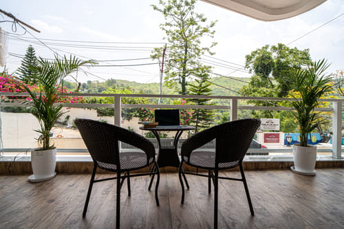 Udgam Vilas 3-BHK | Elegant Pet-friendly Apartment With Lift & Balcony Near Robber’s Cave – 3 bedroom villa in Dehradun, Uttarakhand