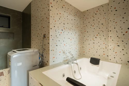 Kamerios Maris | 1-BHK | Jacuzzi | Common Rooftop Pool | Lift  – 1 bedroom villa in North Goa, Goa