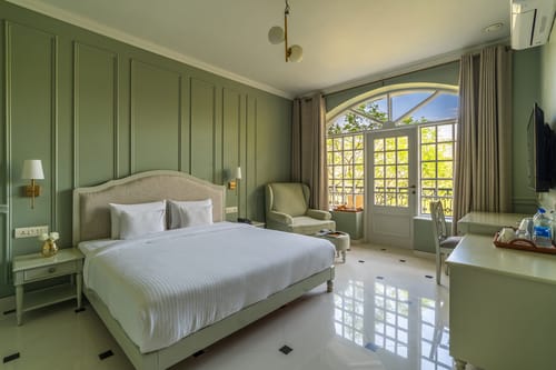 The Mansion - 8BHK – 8 bedroom villa in Kasauli, Himachal Pradesh
