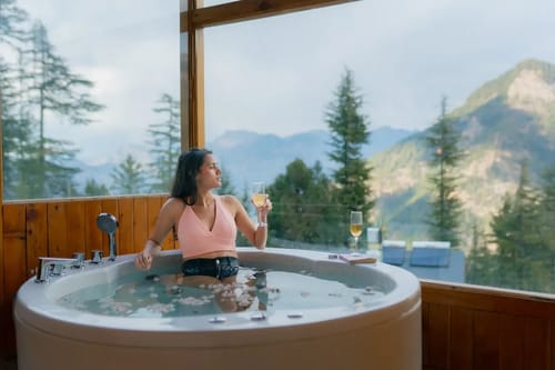 Van Gogh's Treehouse|Jacuzzi|Bonfire|Starry Nights