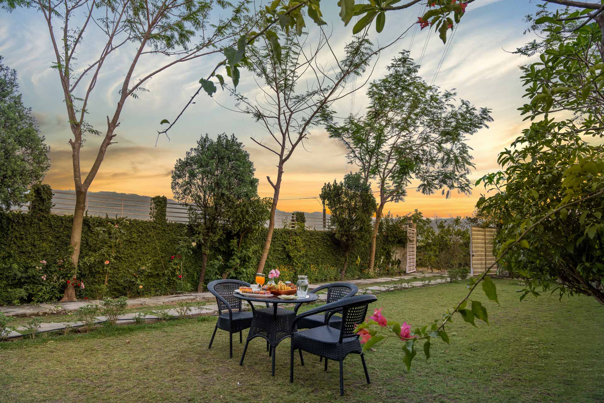 Room 1 GF @ Vista Divine