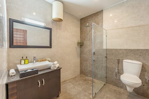 Silverstone | Hillside 6-BHK Getaway With Garden, Gaming Zone & Lounge Area