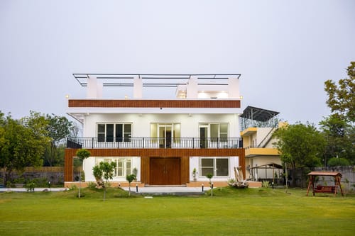 Amber Villa | 3-BHK Retreat W/ Pvt Pool, Game Room & Studio Rooms – 3 bedroom villa in Delhi-ncr, Haryana