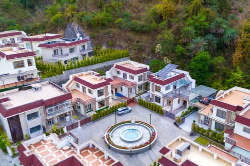 Serenita Abode | Escape With Plunge Pool, Garden & Terrace Near Sahastradhara – 3 bedroom villa in Dehradun, Uttarakhand