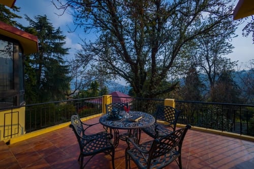 Thistle House | Pet-friendly 4-BHK Hideaway with Gazebo & Terrace by Bhimtal Lake – 4 bedroom villa in Nainital, Uttarakhand