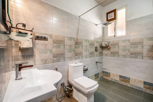 Breeze @ The West Wind