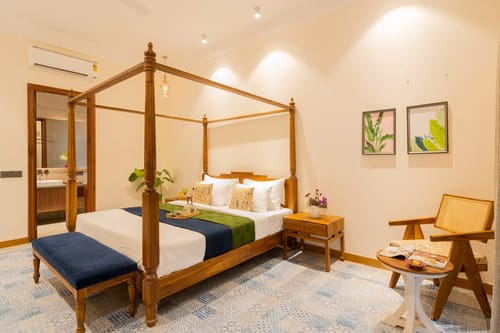 Laguna Pulse | Luxe Pet-friendly 4-BHK Retreat With Private Pool, Garden & Bar