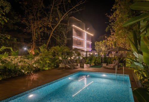 Goan Bliss Deluxe Room | Boutique Resort Stay Near Varca & Benaulim Beaches with Pool, Restro & Library – 1 bedroom villa in South Goa, Goa
