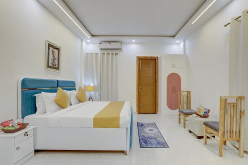Freesia | 3-BHK Apartment With Common Gaming Zone | Close to Famous Malls – 3 bedroom villa in Delhi Ncr, Delhi