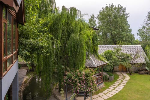 The WaterWillow – 5 bedroom villa in Manali, Himachal Pradesh