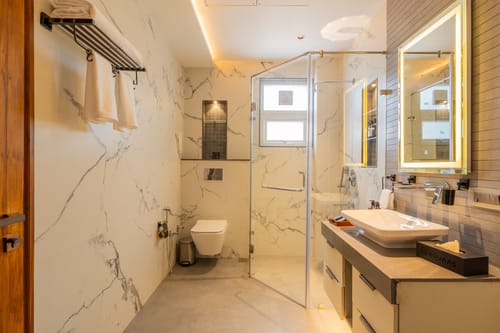 The Royce Rose | Hillside Luxe 4-BHK Villa With Private Pool, Steam Room, Jacuzzi & 360° Hill Views