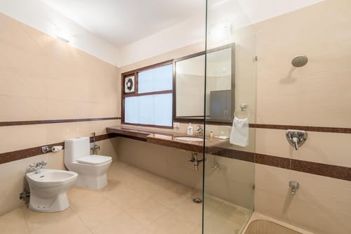 Horizon W/ Outdoor Pool – 4 bedroom villa in Kasauli, Himachal Pradesh