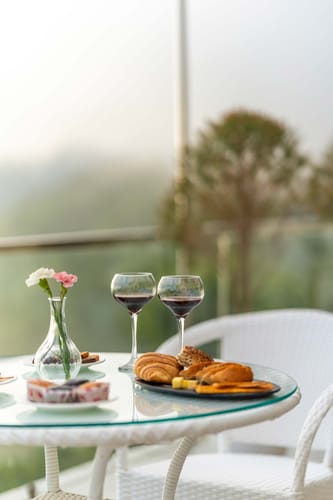 Tranquil @ Cedar Haven - Nahan W/Outdoor Infinity Pool – 3 bedroom villa in Kasauli, Himachal Pradesh