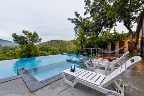 Lake and Hill | Pet-friendly 3-BHK Retreat With Private Pool, Garden, Gazebo & Majestic Aravali Views – 3 bedroom villa in Udaipur, Rajasthan