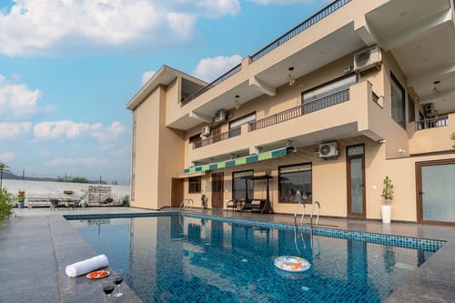 BrookVale Manor – 7 bedroom villa in Delhi-ncr, Delhi