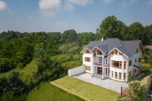 Buhayra Lakefront – 4 bedroom villa in Srinagar, Jammu And kashmir