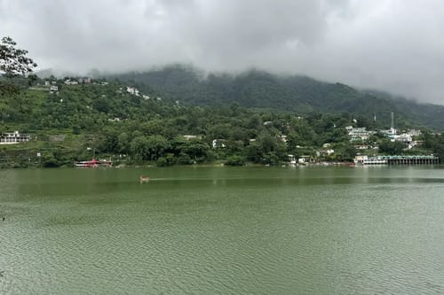 Irayna – 4 bedroom villa in Bhimtal, Uttarakhand
