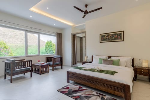 Kasturi Villa | 4-BHK Pet-Friendly Villa With Views of Sajjangarh Palace – 4 bedroom villa in Udaipur, Rajasthan