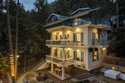 Pinecrest Manor – 4 bedroom villa in Kasauli, Himachal Pradesh