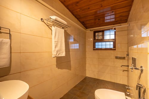 Ornate @ Juneo Orchards – 2 bedroom villa in Kasauli, Himachal Pradesh