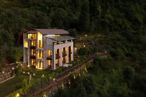 Juno House W/ Outdoor Jacuzzi - Ramgarh – 6 bedroom villa in Nainital, Uttarakhand