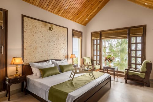 Bellevue w/ Outdoor Jacuzzi – 3 bedroom villa in Kasauli, Himachal Pradesh