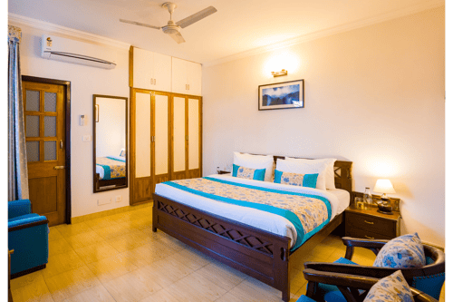 Mehar Villa | 3-BHK Hillside Retreat With Garden & Scenic Views – 3 bedroom villa in Kasauli, Himachal Pradesh