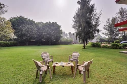 Luxe FarmAcre | Pet-friendly 4-BHK Villa With Private Pool, Garden & Terrace – 4 bedroom villa in Delhi-ncr, Haryana