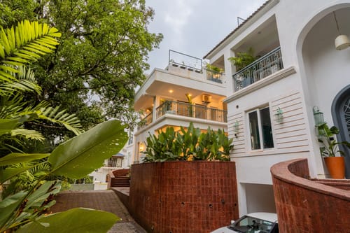 Purple Coral | Luxe 5-BHK Villa With Two Private Pools & Lift Near Chapora Fort