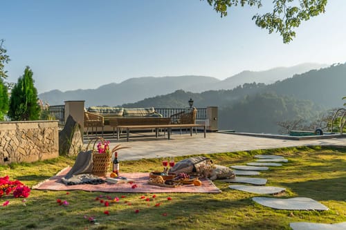 GLAMPS @ ILIKA W/ Heated Infinity Pool And Jacuzzi