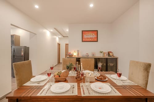 Pinnacle | Hilltop 3-BHK Apartment with Picturesque Balcony & Scenic Views  – 3 bedroom villa in Kasauli, Himachal Pradesh