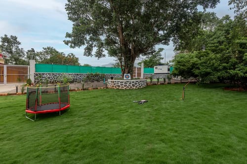 Grey Hues – 8 bedroom villa in Karjat, Maharashtra