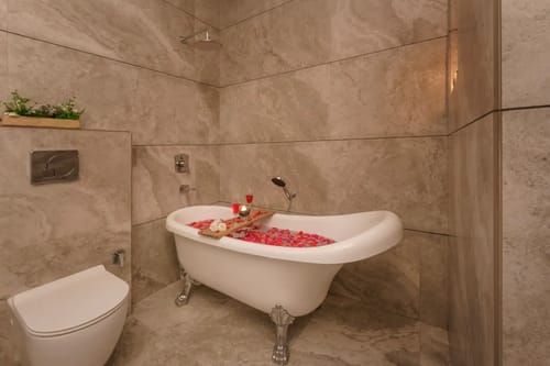 Willowdale ~ Classic Suite – 2 bedroom villa in Bhimtal, Uttarakhand