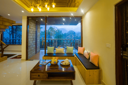 Pine Shadow Flamingo | Pet-friendly Hilltop Suite With Panoramic Views & Restaurant – 1 bedroom villa in Shimla, Himachal Pradesh