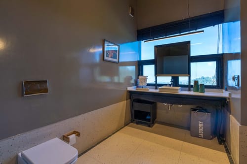 Nivriti W/ Heated Flooring