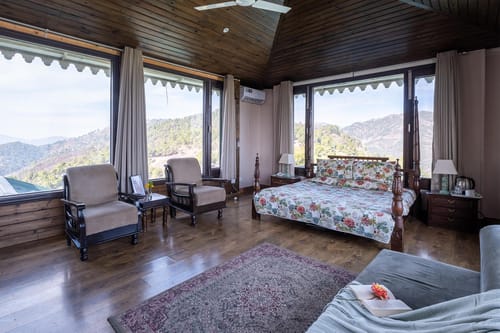 2 Rooms @ Villa Mountain Crest w/ Outdoor Pool – 2 bedroom villa in Kasauli, Himachal Pradesh