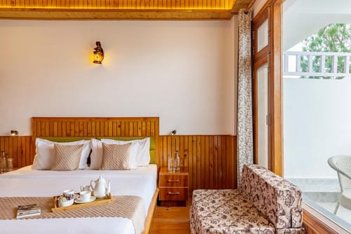 Querencia | Pet-friendly 5-BHK Villa With Sunset & Hill Views  – 5 bedroom villa in Kasauli, Himachal Pradesh