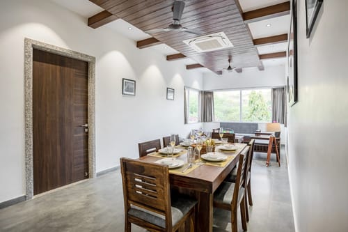 Kasturi Villa | 6-BHK Pet-Friendly Villa Near Sajjangarh Palace With Plunge Pool & Terrace – 6 bedroom villa in Udaipur, Rajasthan