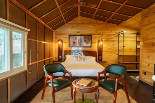 The Pelican - Cottage with private indoor Jacuzzi – 1 bedroom villa in Mussoorie, Uttarakhand