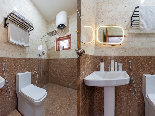 Courtyard Banyan | Rustic 2-BHK Pet-friendly Villa with Pool, Gazebo Amid Banyan Trees | Near Nandi Hills – 2 bedroom villa in Bengaluru, Karnataka