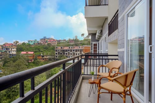 Dochi  |  4-BHK apartment with Hill Views, Living Room, & Balconies – 4 bedroom villa in Kasauli, Himachal Pradesh