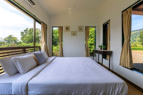 9 Bedrooms @ Shivom Villa - Pawna – 9 bedroom villa in Lonavala, Maharashtra