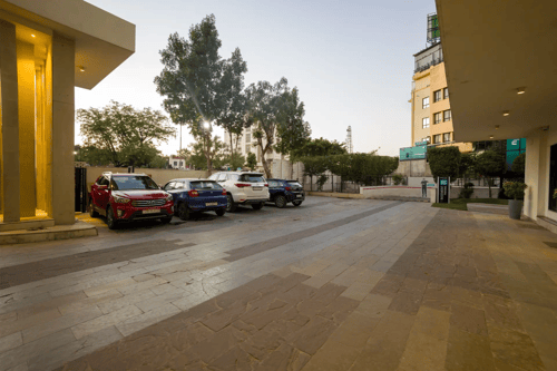 Manhattan 1804 | 3-BHK Penthouse With Stunning Views, Office & Stylish Bar – 3 bedroom villa in Jaipur, Rajasthan
