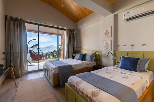 Thelma & Louise  W/ Outdoor Jacuzzi – 6 bedroom villa in Kasauli, Himachal Pradesh